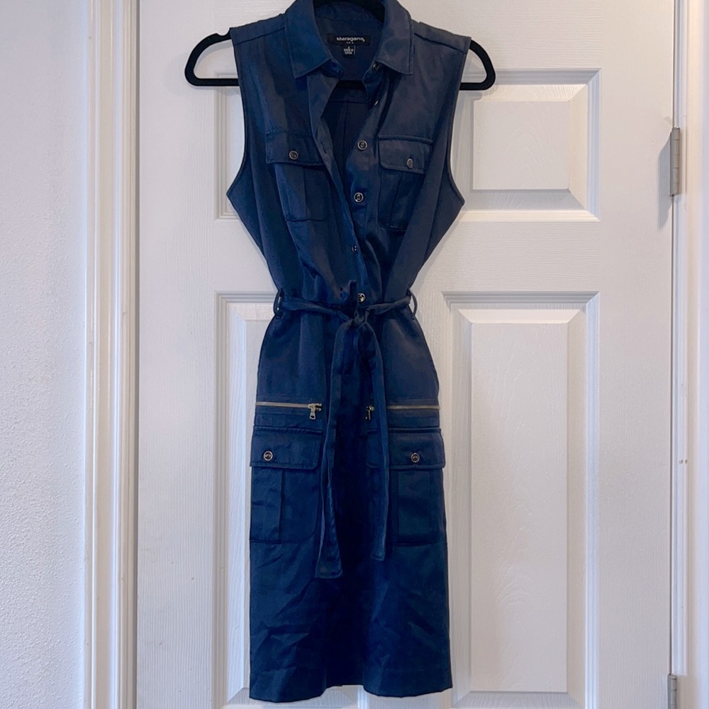 Sharango size 4 Navy dress great fit good condition